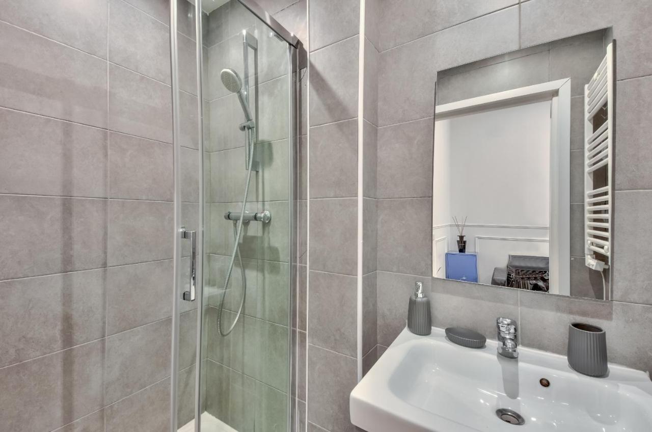 35 - Luxury Flat Grands Boulevards パリ エクステリア 写真